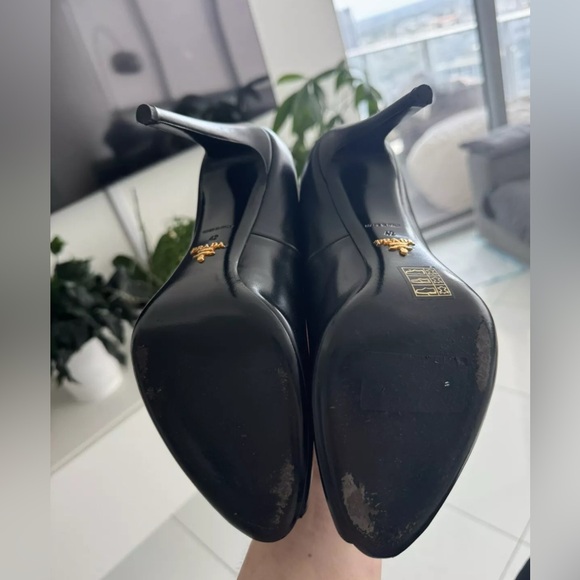Prada Leather Heels EU Size 42 
Barely Used 
Comes w box and dust bag - Picture 8 of 14